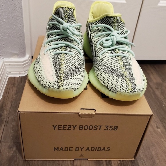 Yeezy Boost 350 V2 Yeezreel  size 11 - Picture 1 of 5